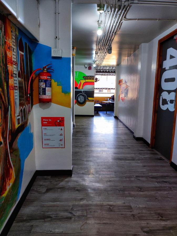 Backpacker Cowies Mumbai Exterior photo